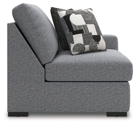 Bealton Sectional with Chaise