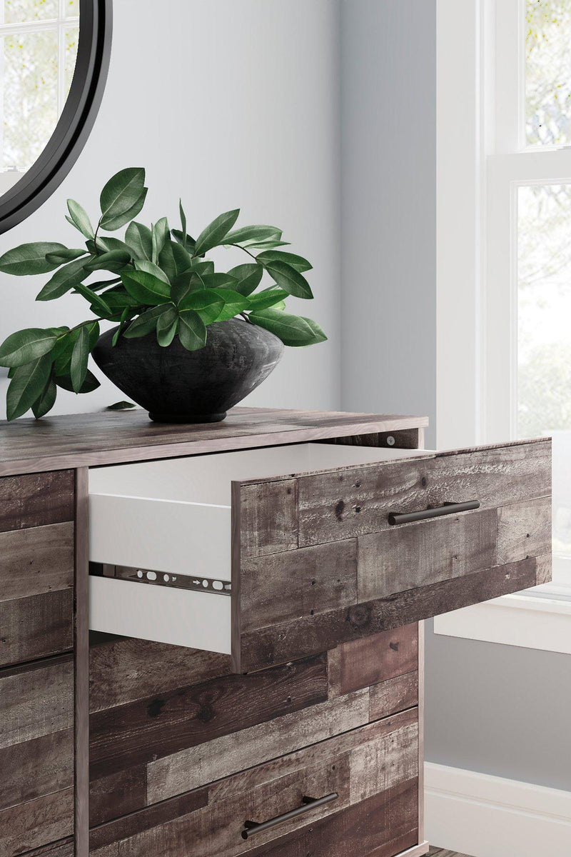 Neilsville Dresser