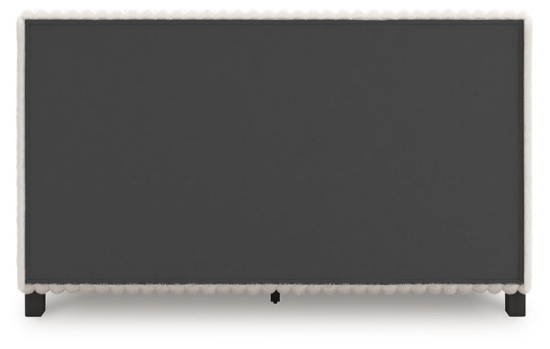 Zuraleus Bed