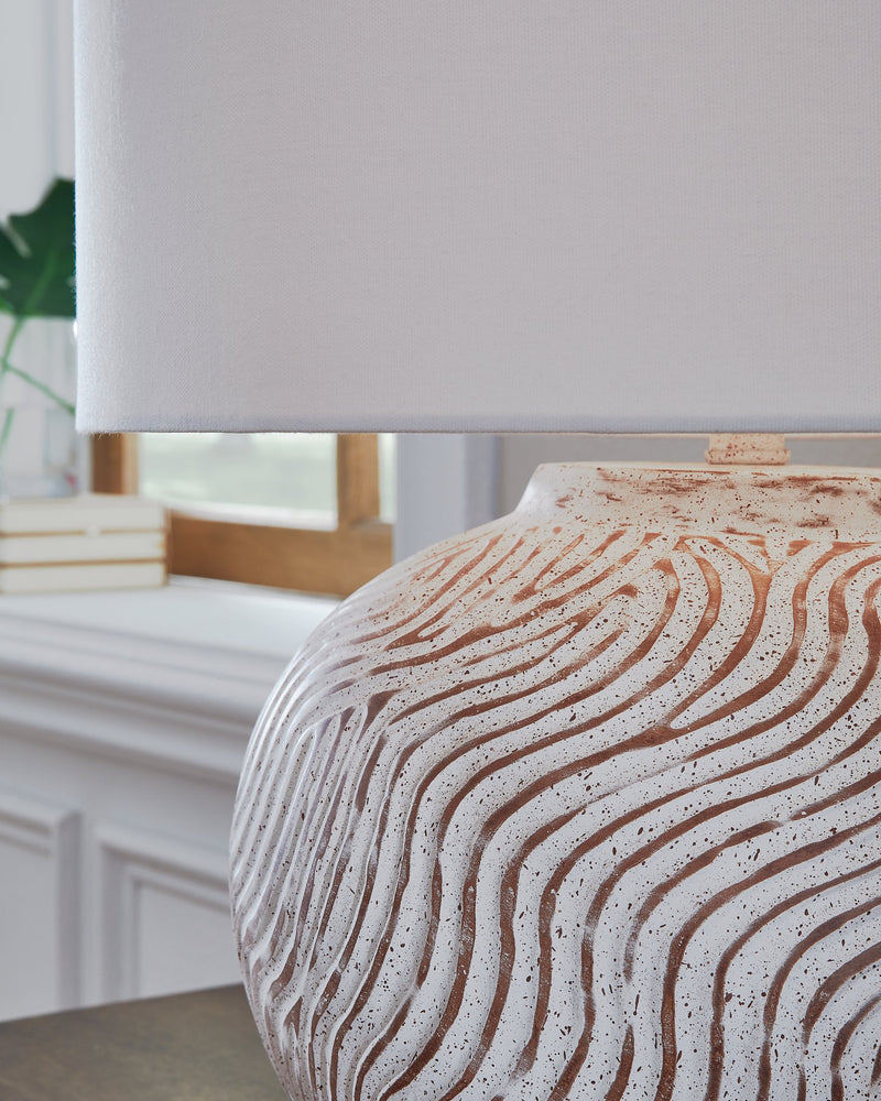 Vien Table Lamp