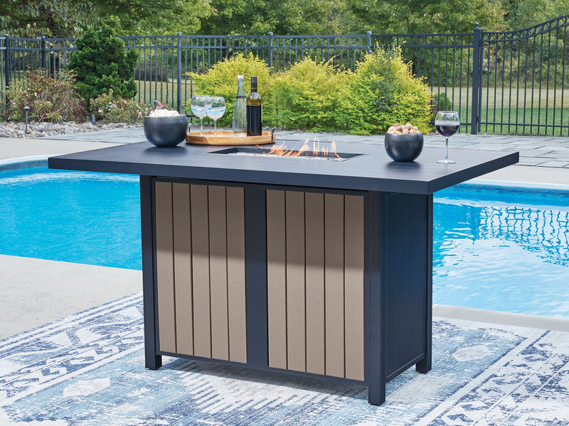East Beach Outdoor Dining Set