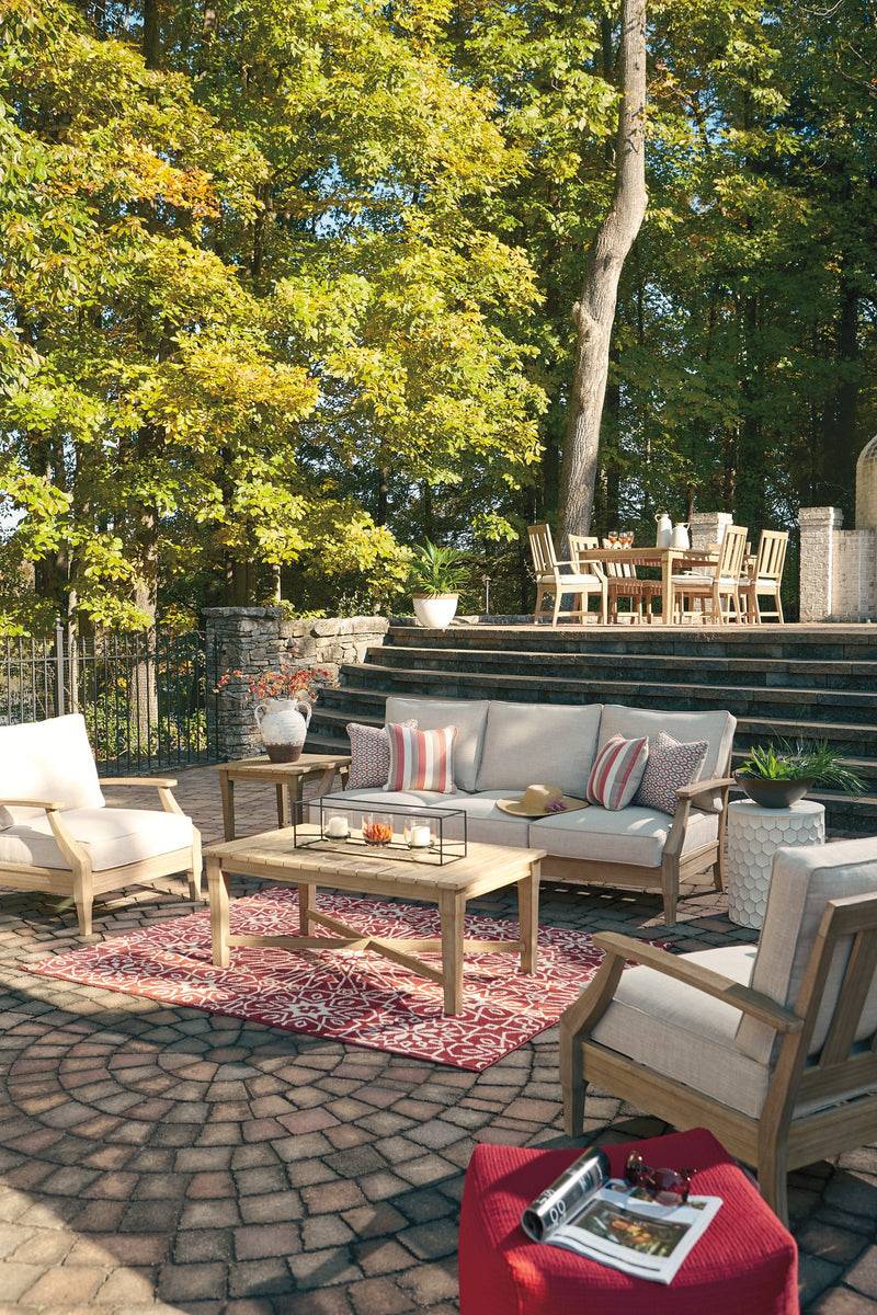 Carter Hall Outdoor Set